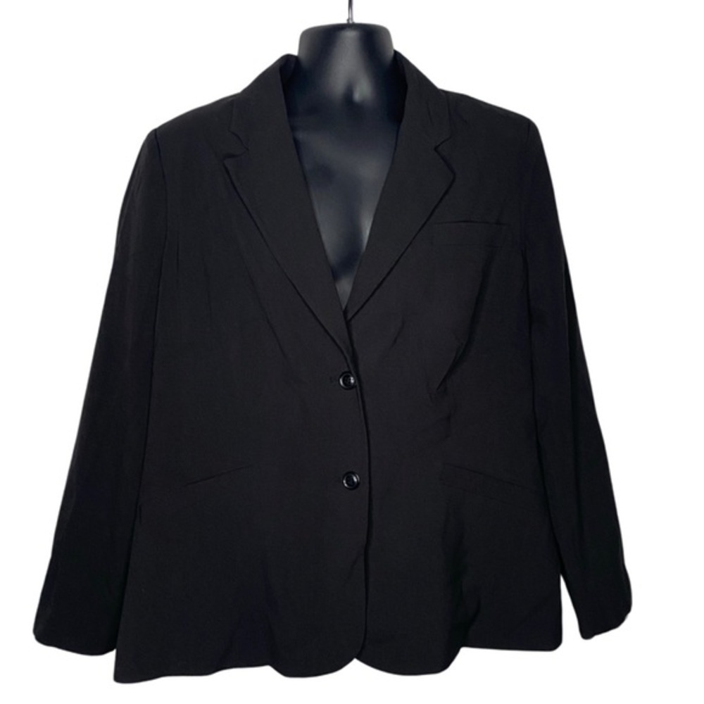 NWT 
Covington Classic Blazer (Size:16, Color:Black)